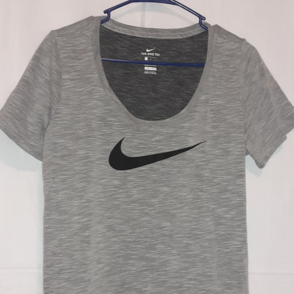 NIKE TEE GREY TSHIRT  DRI-FIT